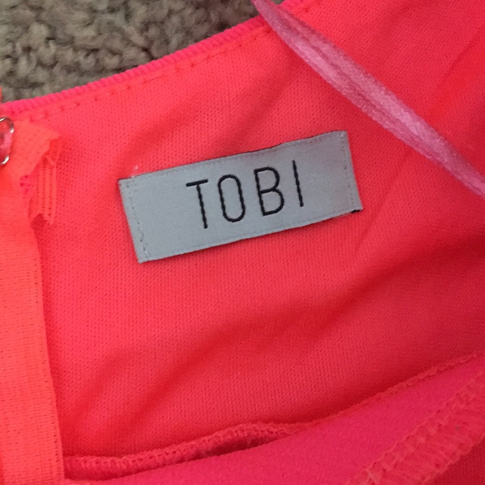 NWOT off shouldered tobi dress - Picture 4 of 8
